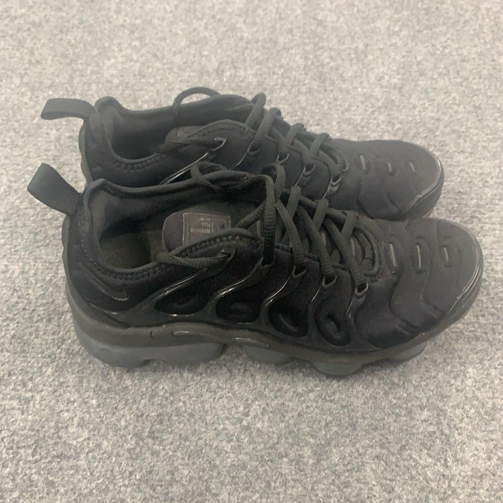 Nike Air VaporMax Plus Shoes Womens Size 7.5 Black Running Sneakers DH1063-001